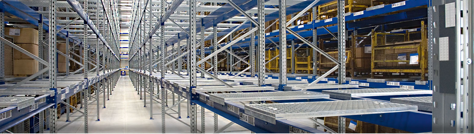 Warehouses with Selective Pallet Rack. Quality Selective Pallet Rack. SSI Schaefer. www.schaefershelving.com